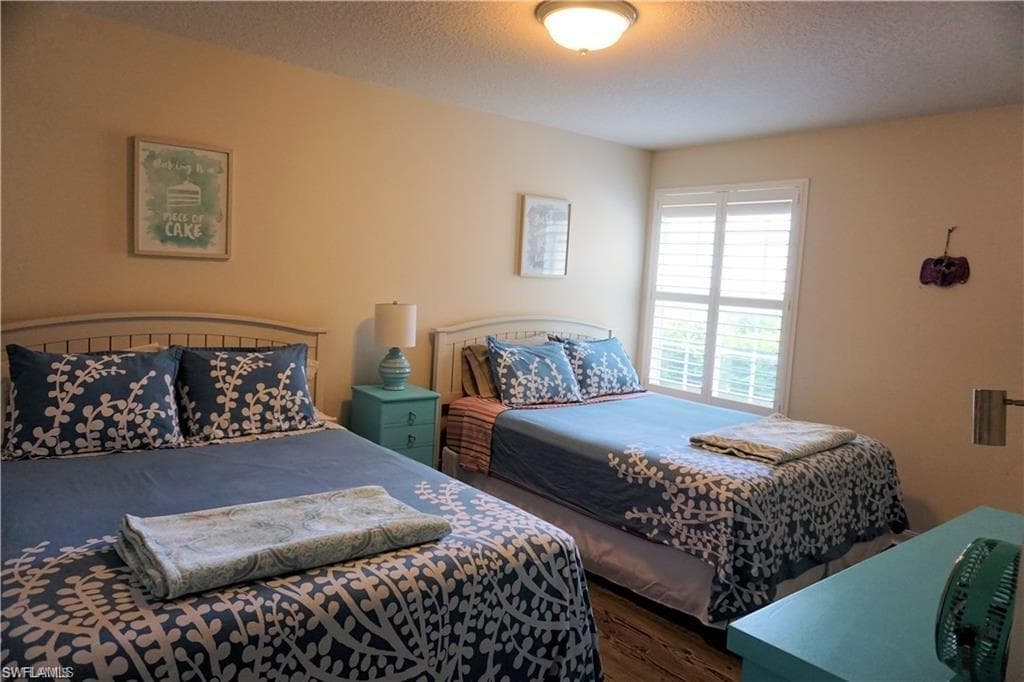 4194 Saint George LN, NAPLES FL 34119-11