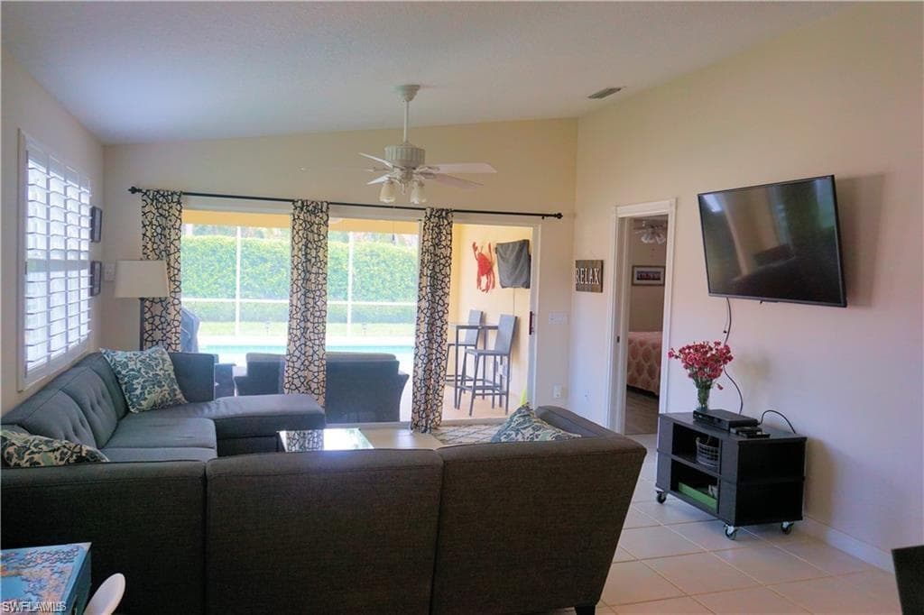 4194 Saint George LN, NAPLES FL 34119-7