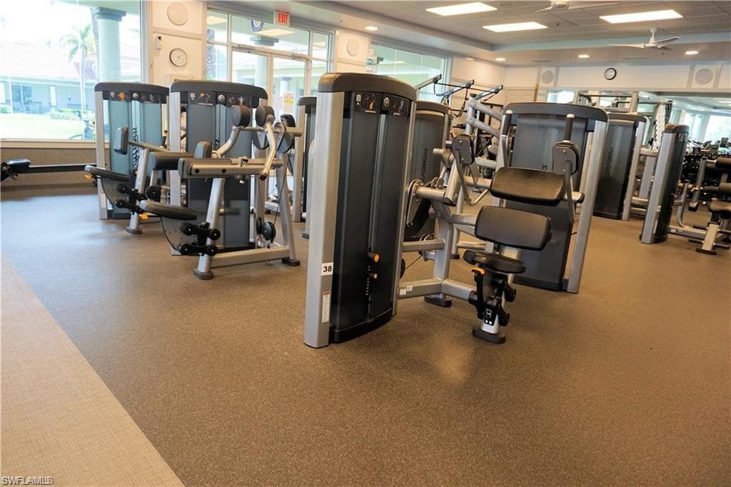 4194 Saint George LN, NAPLES FL 34119-24
