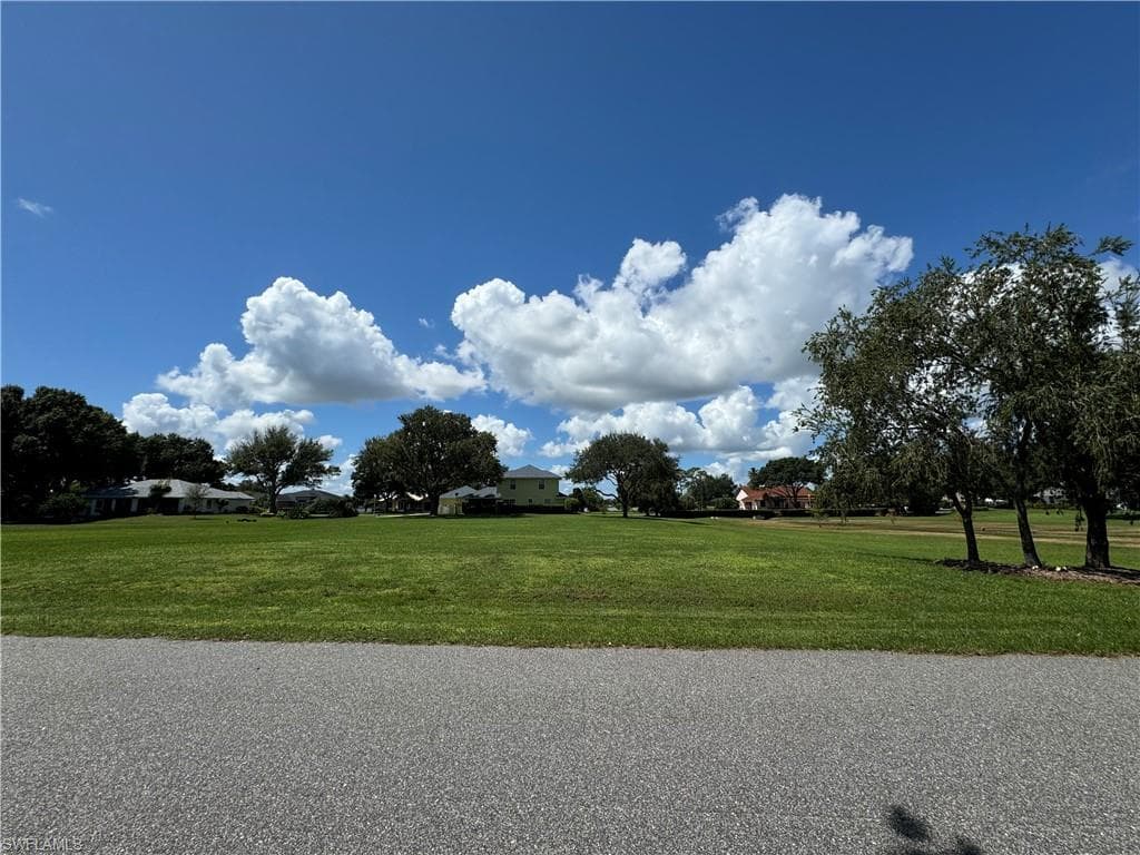 13 Meadowlake CIR S, LAKE PLACID FL 33852-2