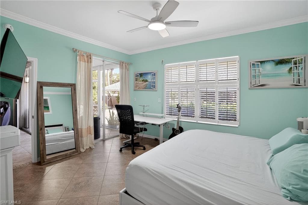 519 Roma CT # 101, NAPLES FL 34110-15