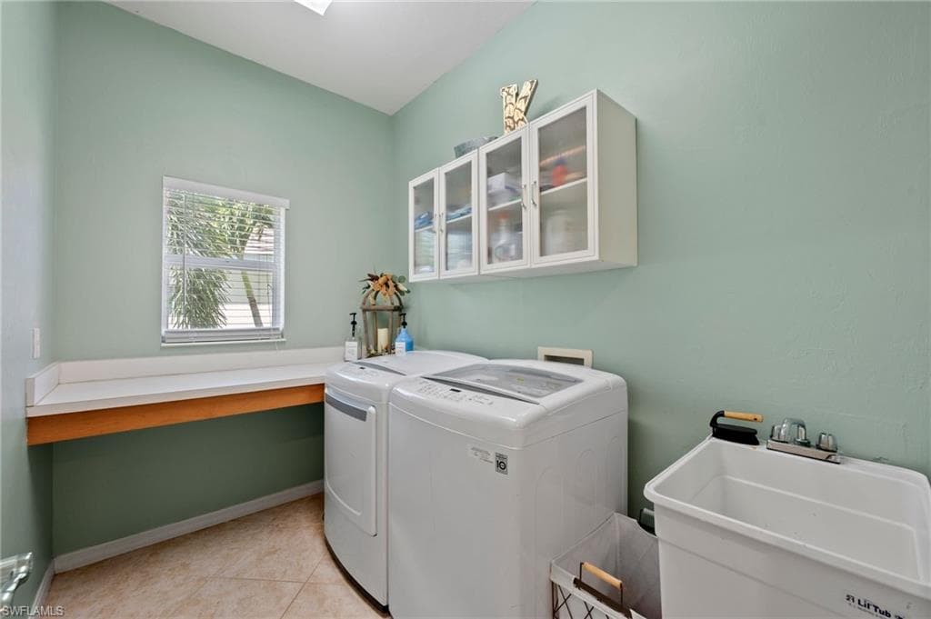 2688 Bellingham CT, CAPE CORAL FL 33991-13