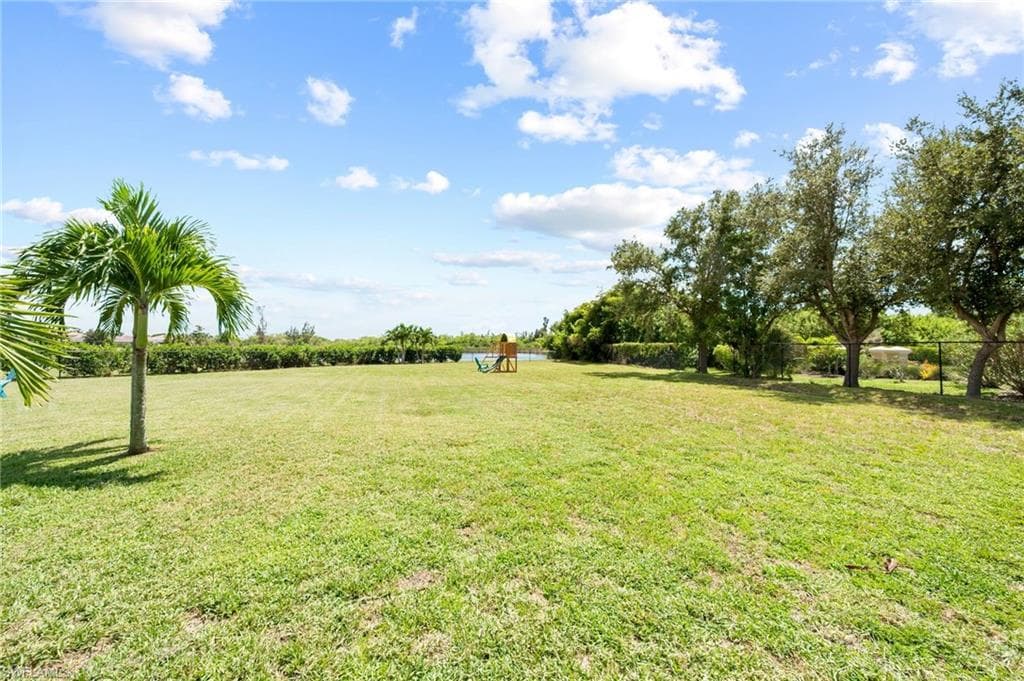 2688 Bellingham CT, CAPE CORAL FL 33991-22