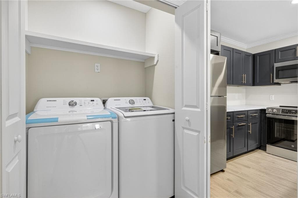 629 Nerita ST # 4, SANIBEL FL 33957-21