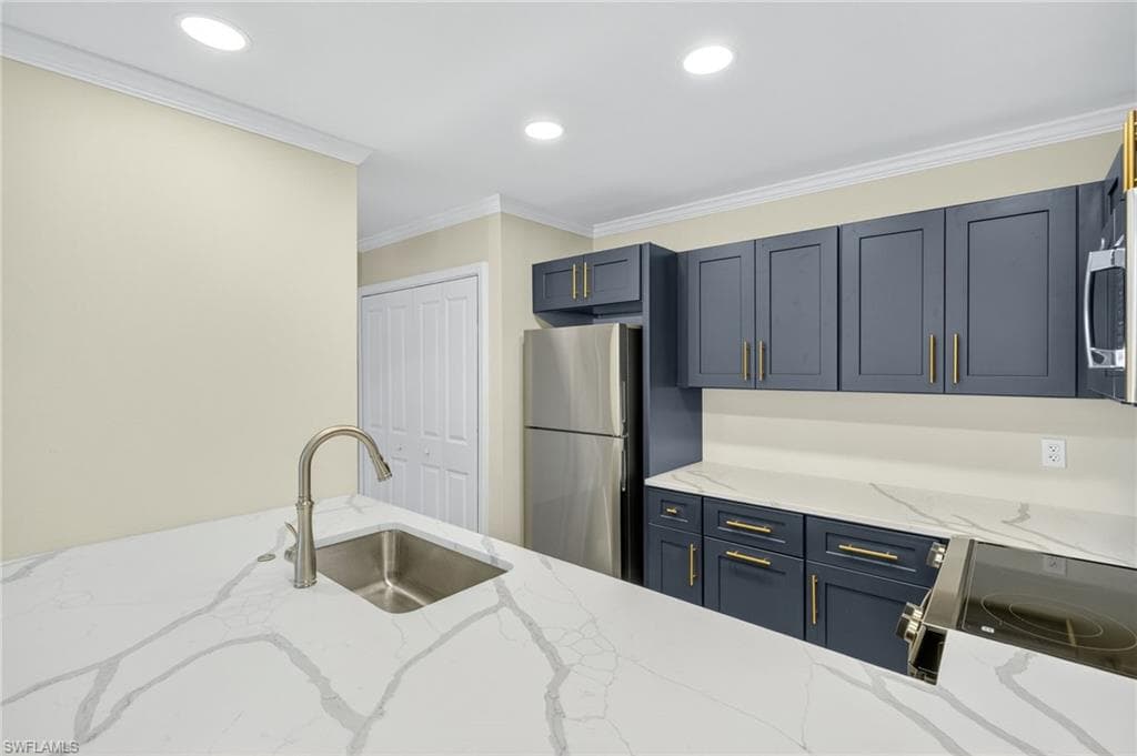 629 Nerita ST # 4, SANIBEL FL 33957-8