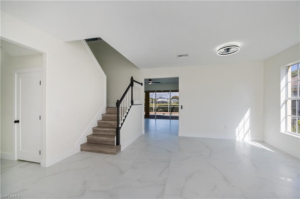 2615 Sunvale CT, CAPE CORAL FL 33991-5