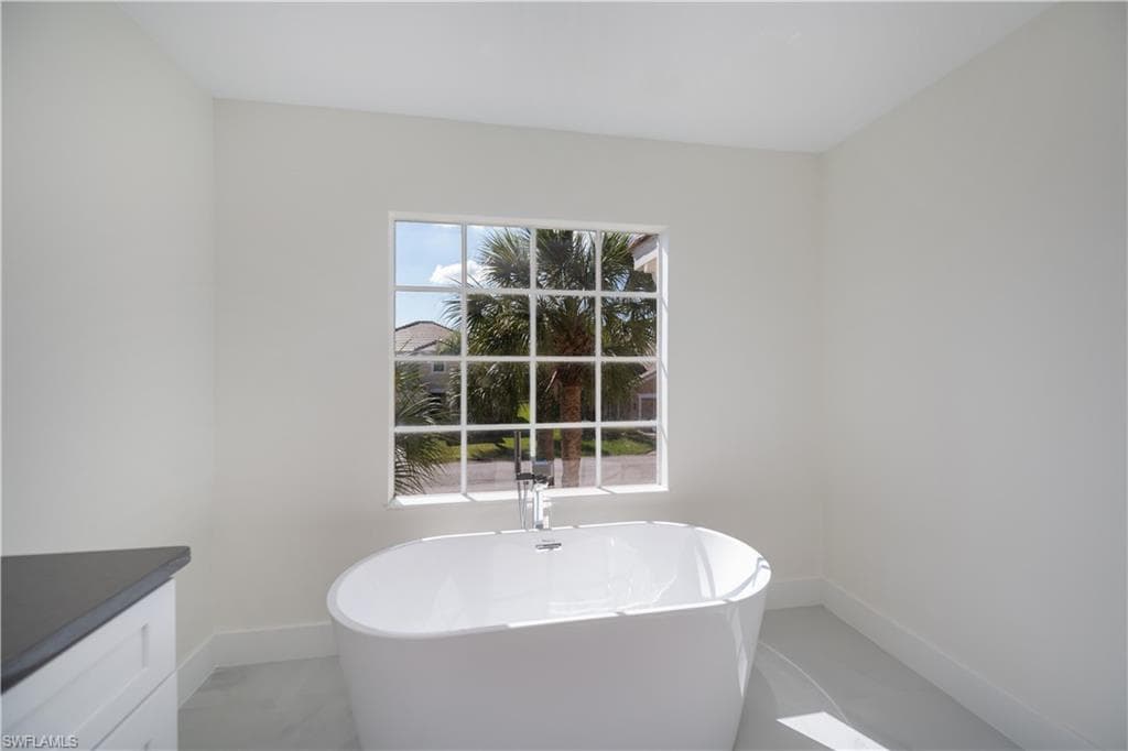 2615 Sunvale CT, CAPE CORAL FL 33991-25