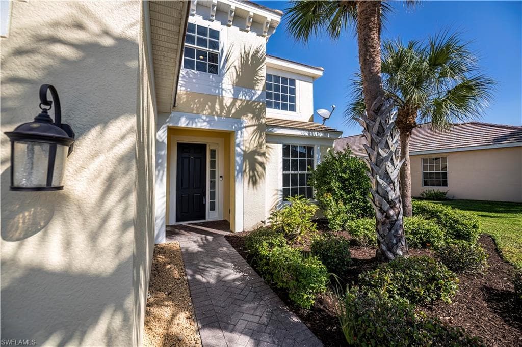 2615 Sunvale CT, CAPE CORAL FL 33991-2