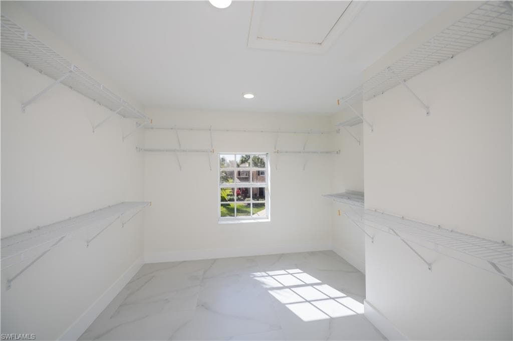 2615 Sunvale CT, CAPE CORAL FL 33991-31