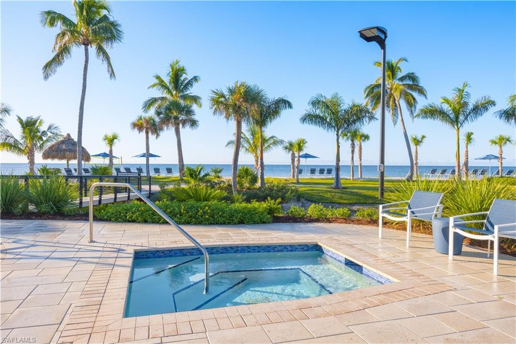 2445 W Gulf DR # 4E, SANIBEL FL 33957-33