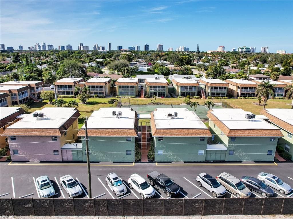 1400 Pompei LN # 52, NAPLES FL 34103-26