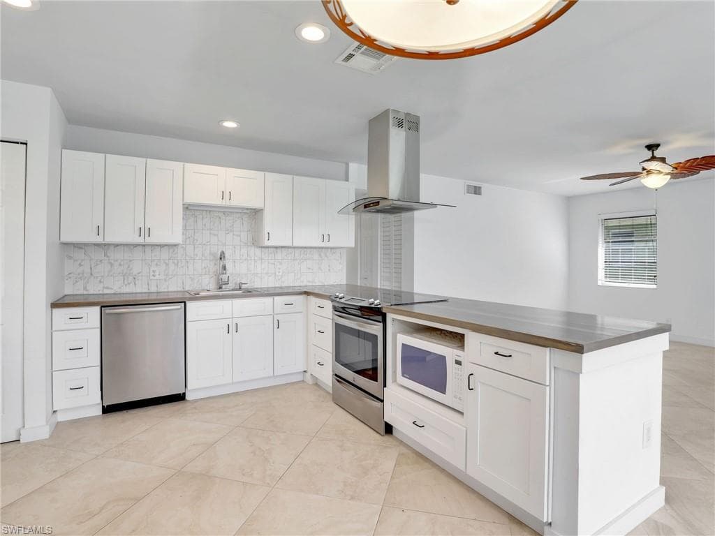 1400 Pompei LN # 52, NAPLES FL 34103-11