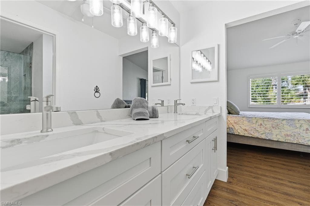 732 Woodshire LN # I6, NAPLES FL 34105-9
