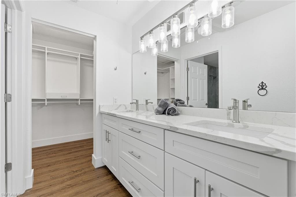 732 Woodshire LN # I6, NAPLES FL 34105-7