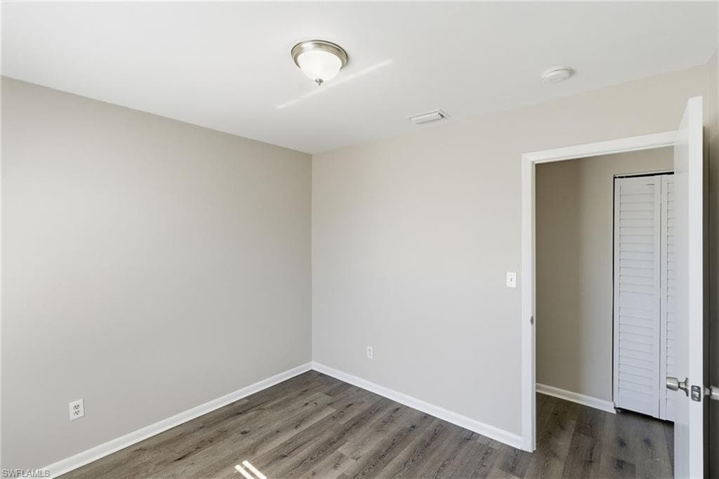 5283 17th PL SW, NAPLES FL 34116-11