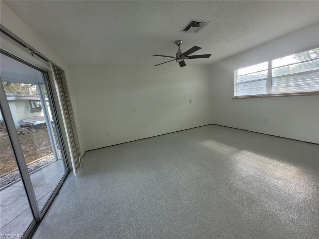 10131 Main DR, BONITA SPRINGS FL 34135-17