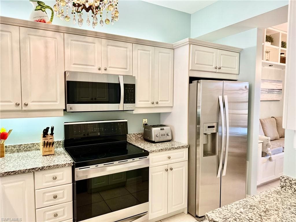 401 Bayfront PL # 3304, NAPLES FL 34102-5