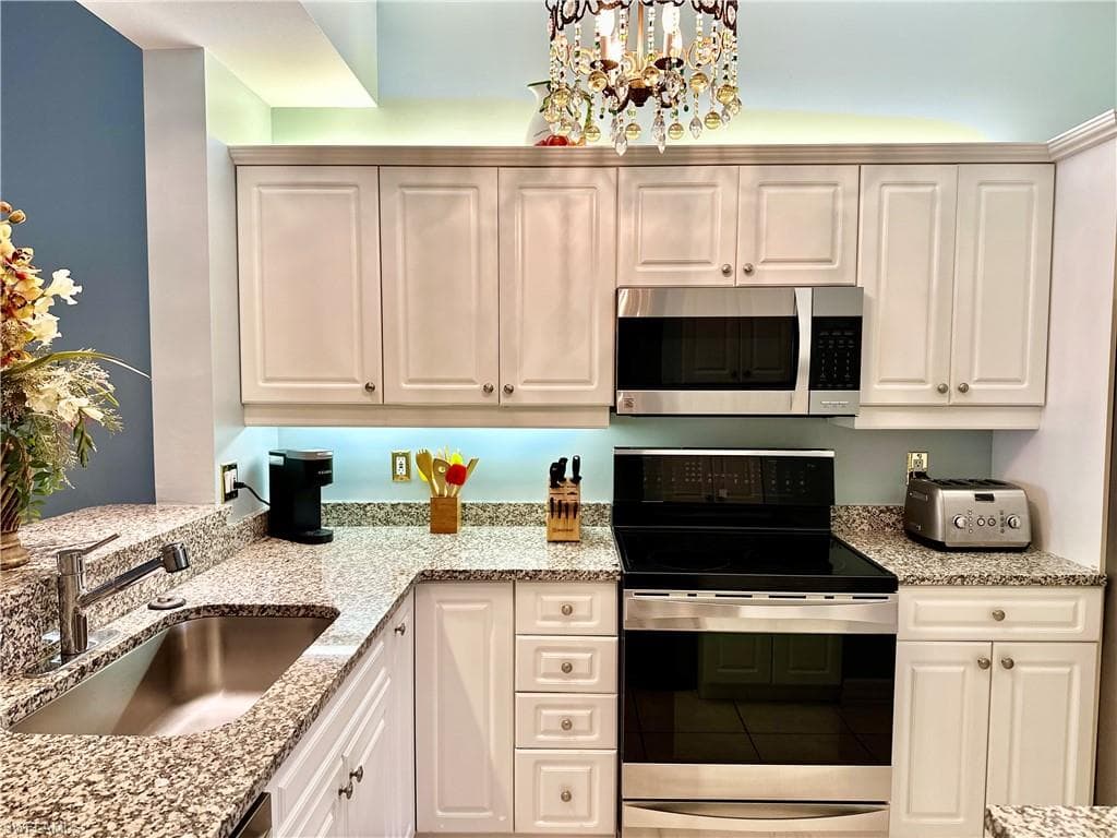 401 Bayfront PL # 3304, NAPLES FL 34102-6