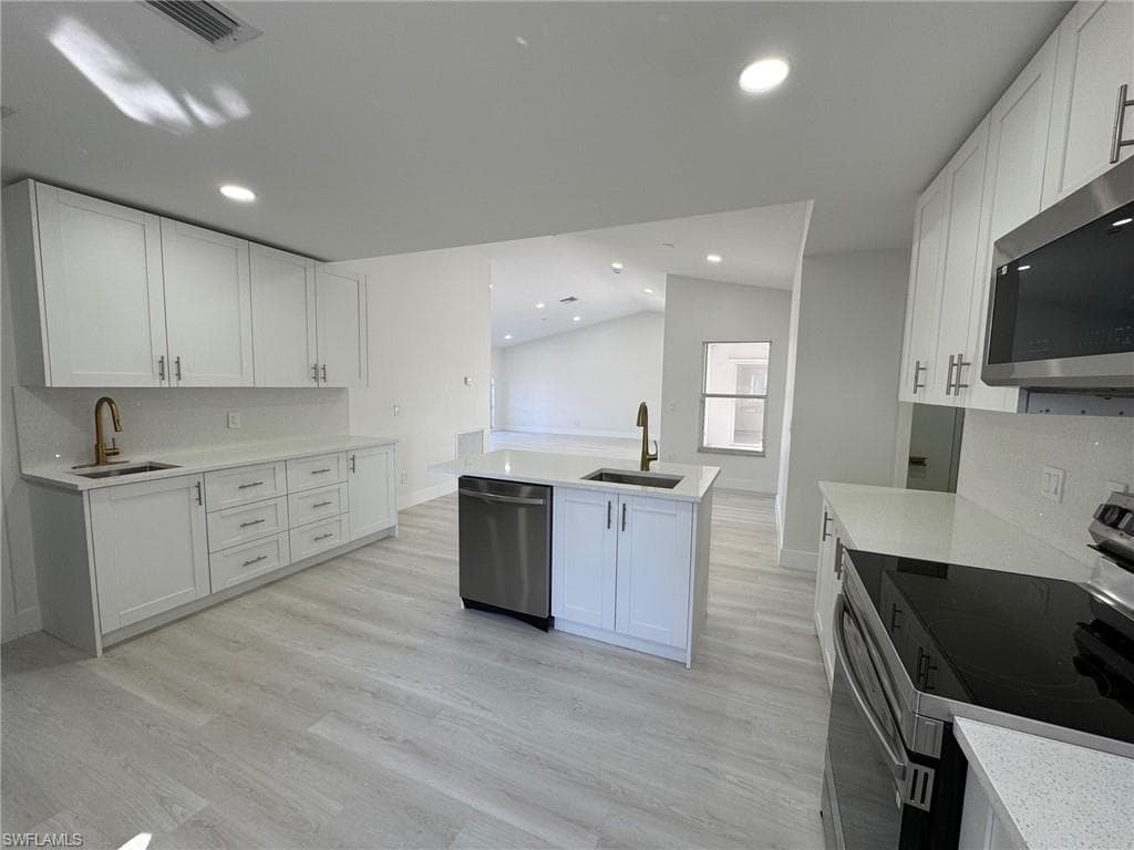 14441 Pine Lily DR, FORT MYERS FL 33908-4