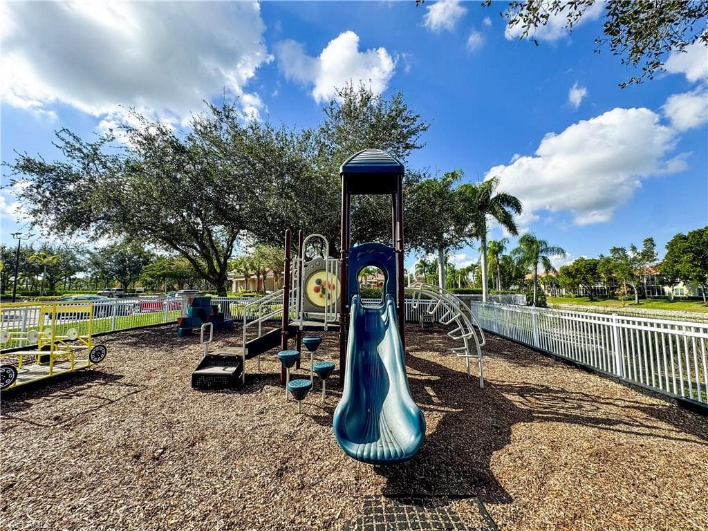 13921 Bently CIR, FORT MYERS FL 33912-41