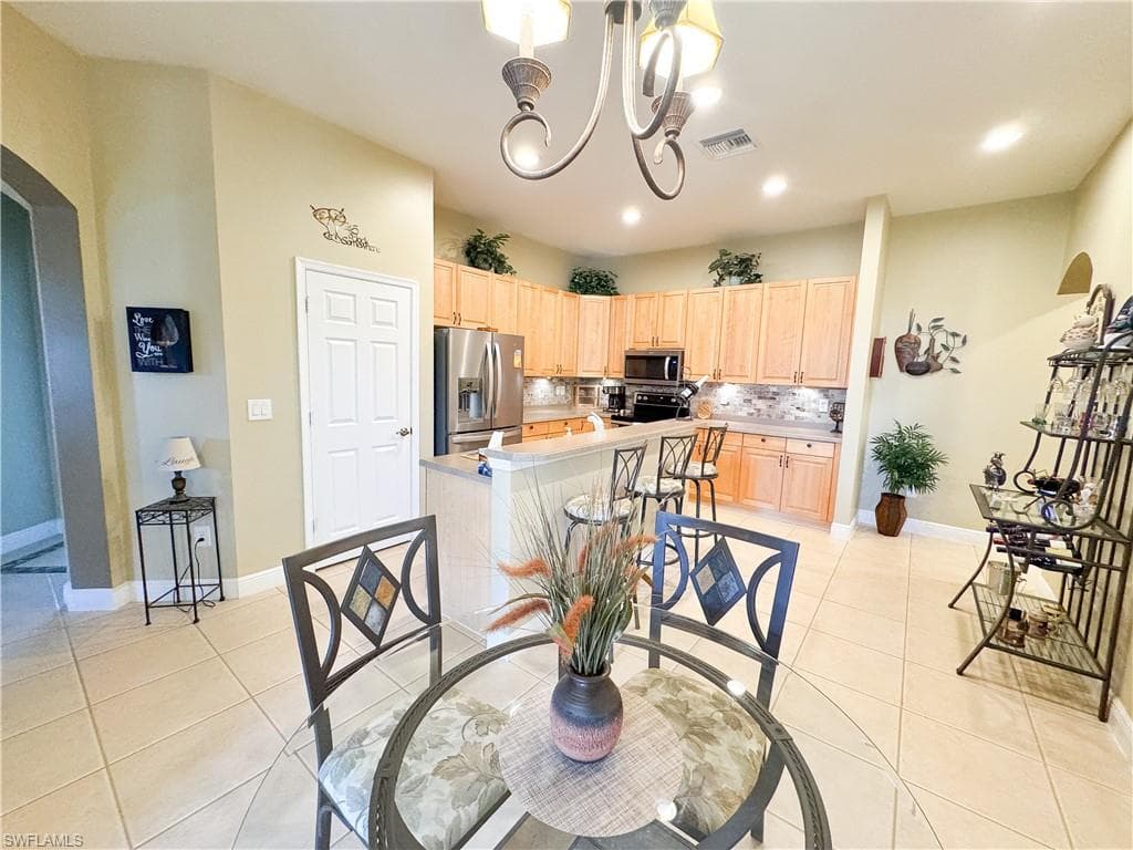 13921 Bently CIR, FORT MYERS FL 33912-19