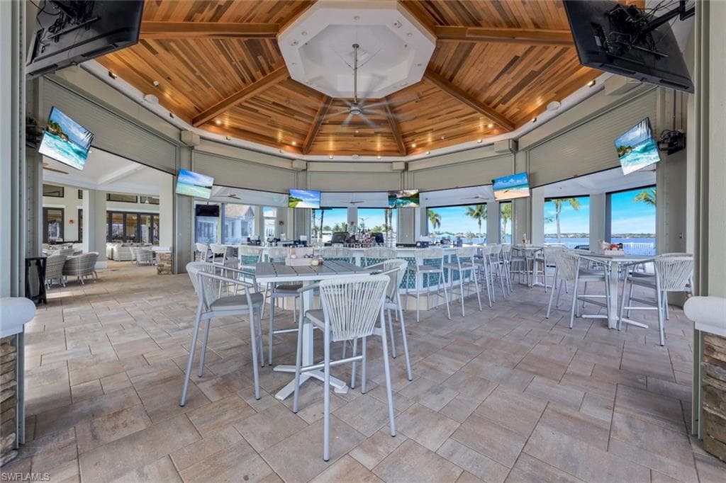 9127 Crystal CT, NAPLES FL 34120-38