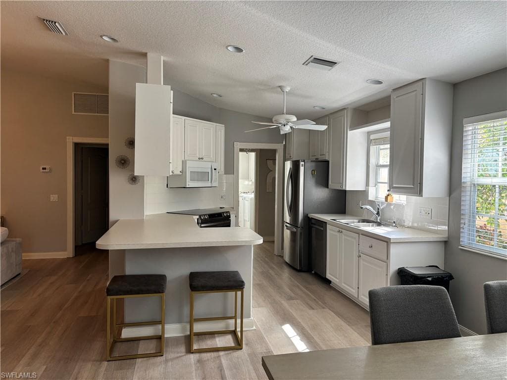 3238 Barbados LN, NAPLES FL 34119-1