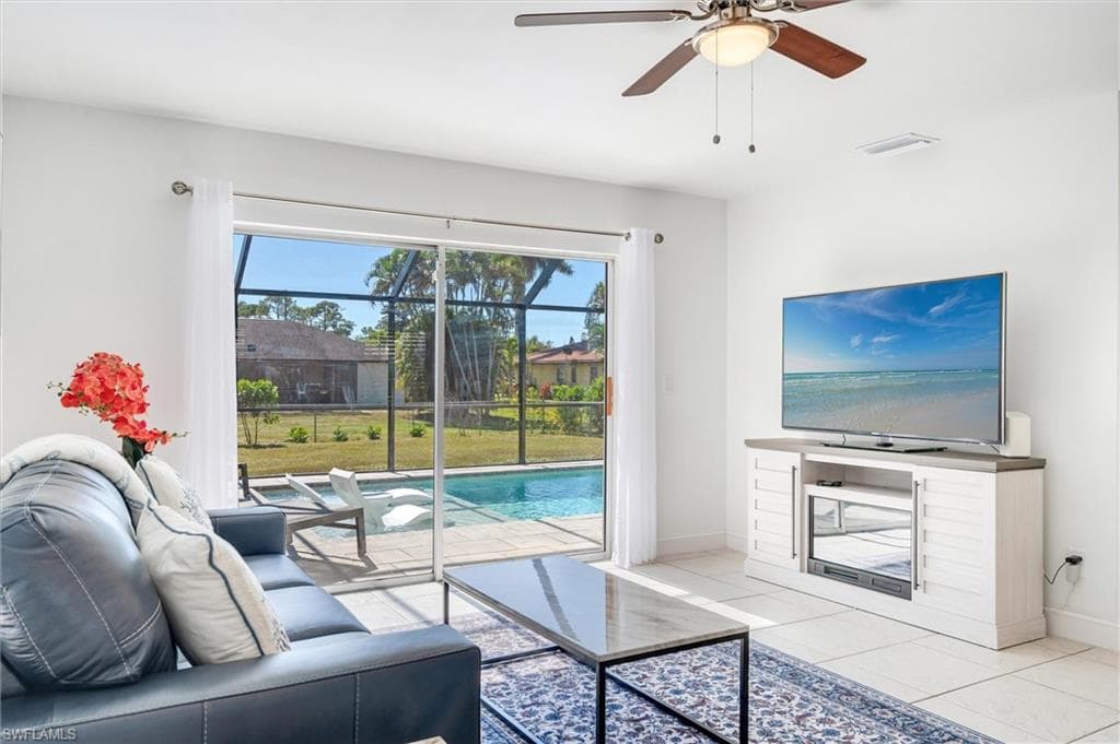 3687 Maran LN, BONITA SPRINGS FL 34134-8