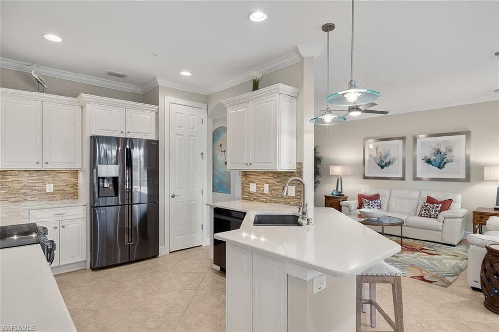 12041 Covent Garden CT # 2201, NAPLES FL 34120-6