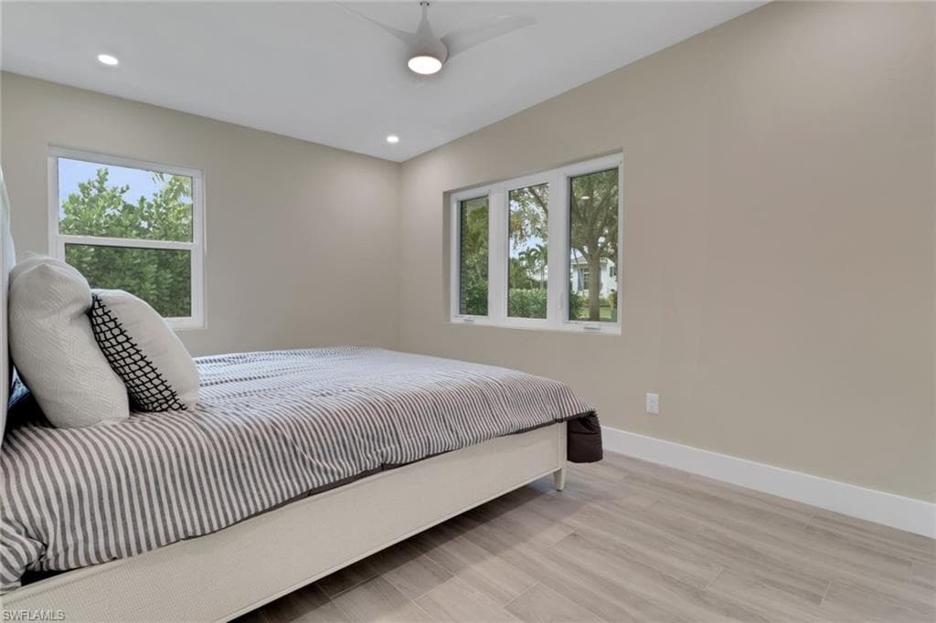 5150 Sand Dollar LN, NAPLES FL 34103-18
