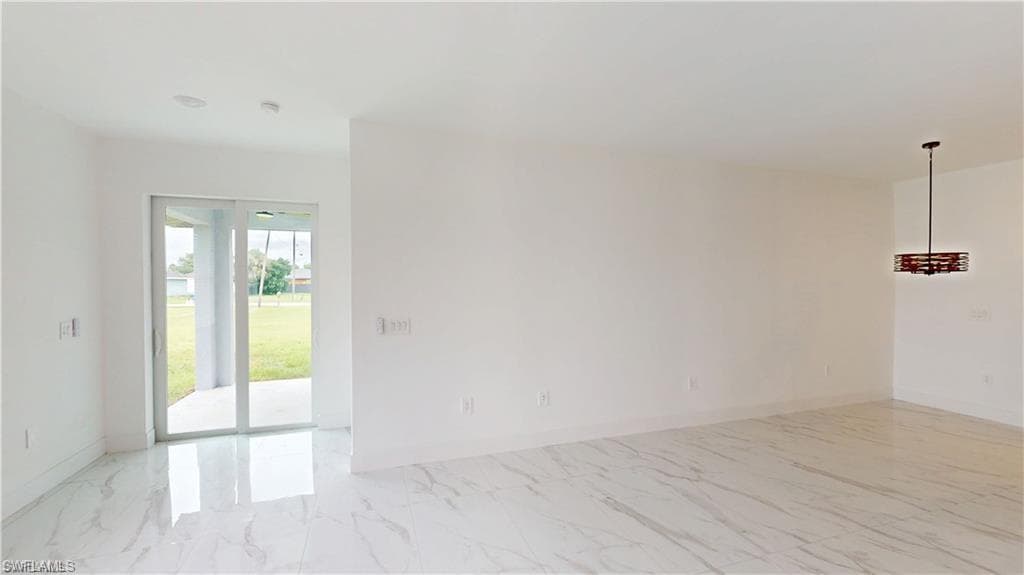 2045 Carver AVE, FORT MYERS FL 33916-20