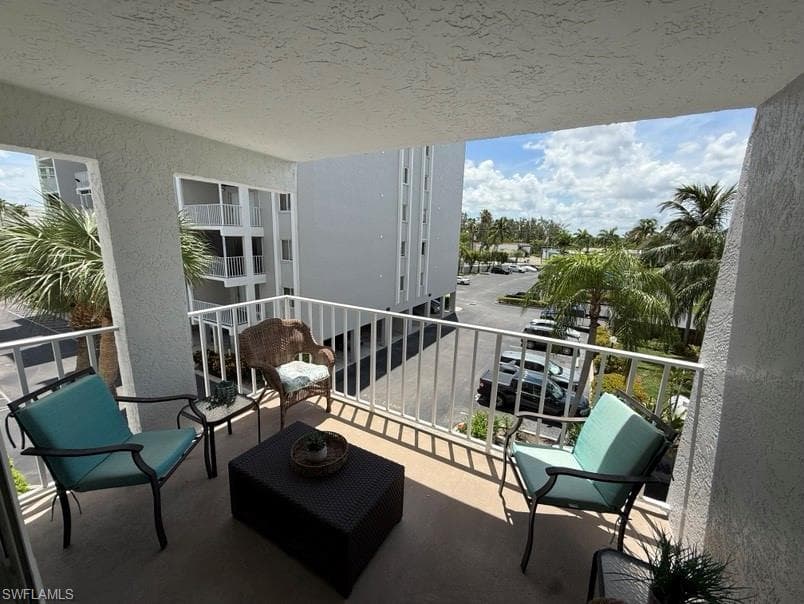 2875 Palm Beach BLVD # 206, FORT MYERS FL 33916-13