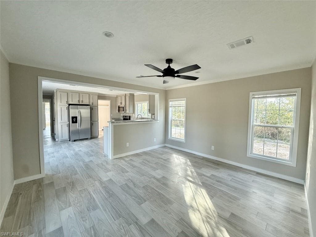 8104 Marx DR, NORTH FORT MYERS FL 33917-4