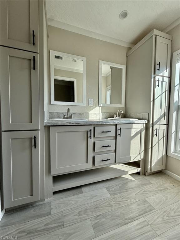 8104 Marx DR, NORTH FORT MYERS FL 33917-19