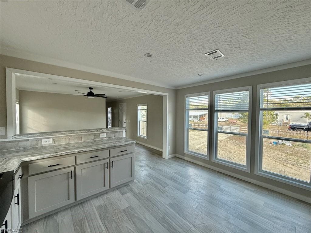 8104 Marx DR, NORTH FORT MYERS FL 33917-13