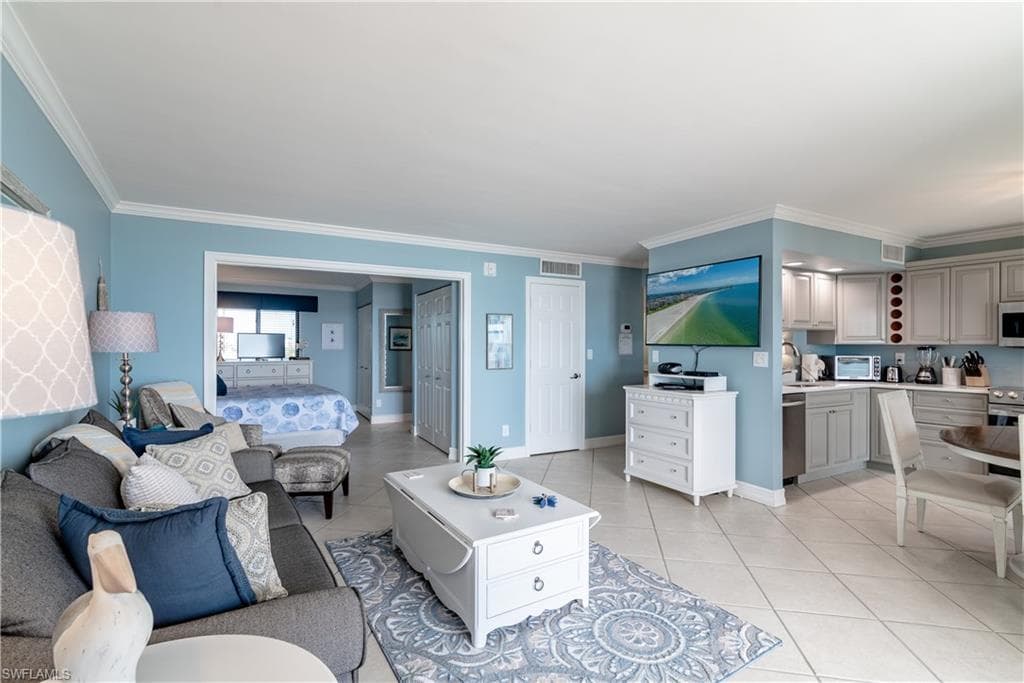 1085 Bald Eagle DR # A602, MARCO ISLAND FL 34145-16