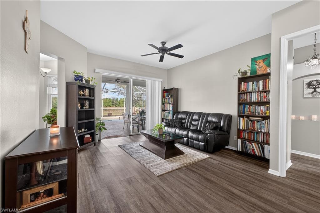 657 Grand Rapids BLVD, NAPLES FL 34120-4