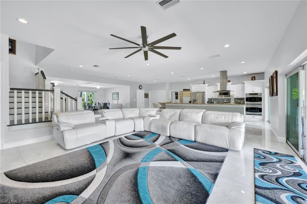 6448 Griffin BLVD, FORT MYERS FL 33908-6