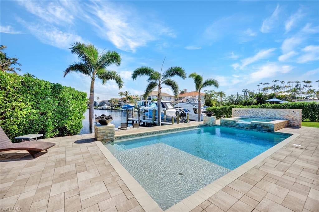 6448 Griffin BLVD, FORT MYERS FL 33908-37