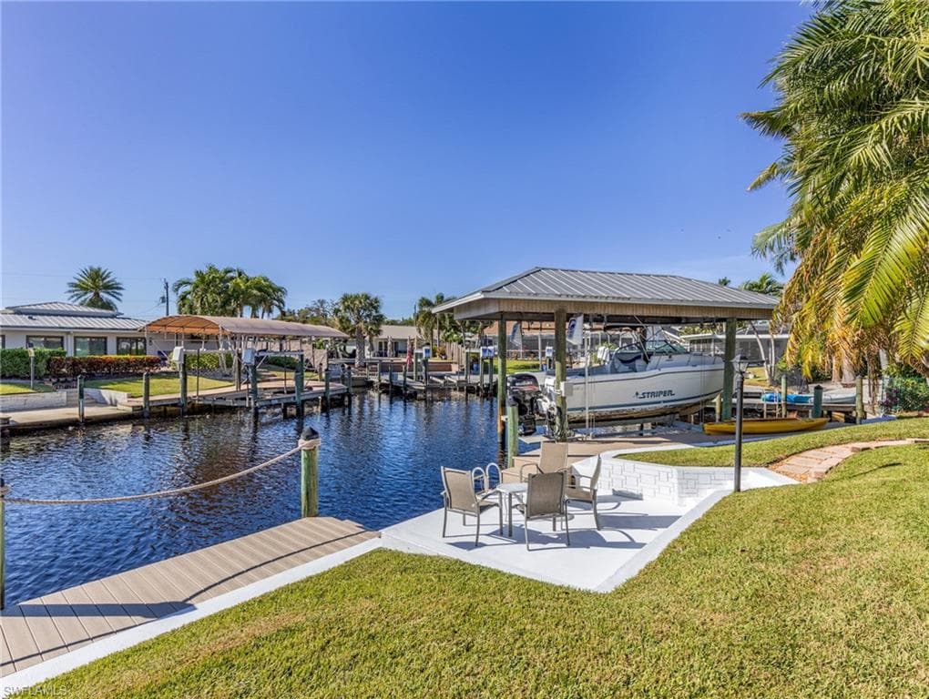 392 Snow DR, FORT MYERS FL 33919-2