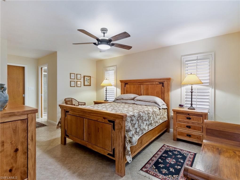 392 Snow DR, FORT MYERS FL 33919-32