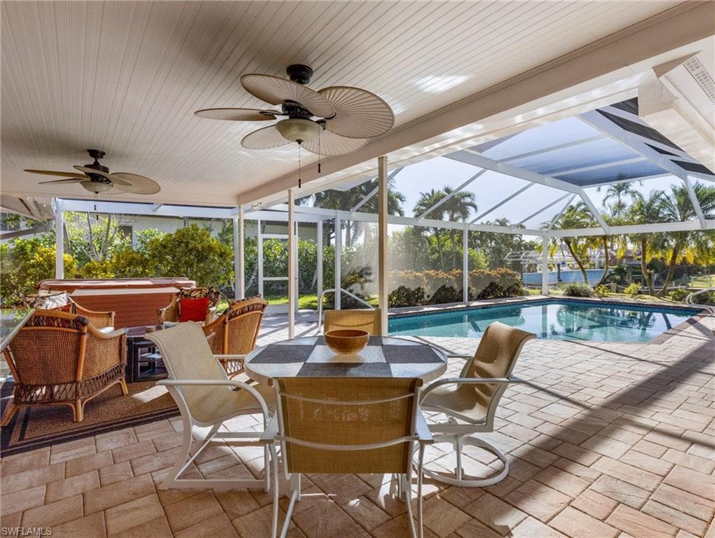 392 Snow DR, FORT MYERS FL 33919-14