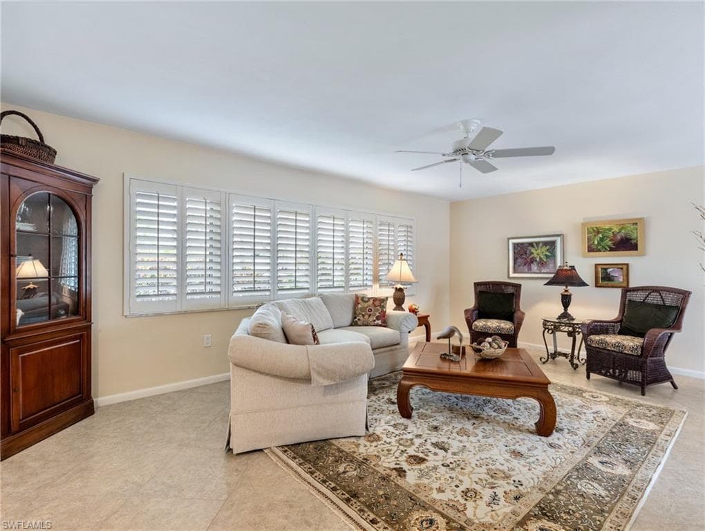 392 Snow DR, FORT MYERS FL 33919-7