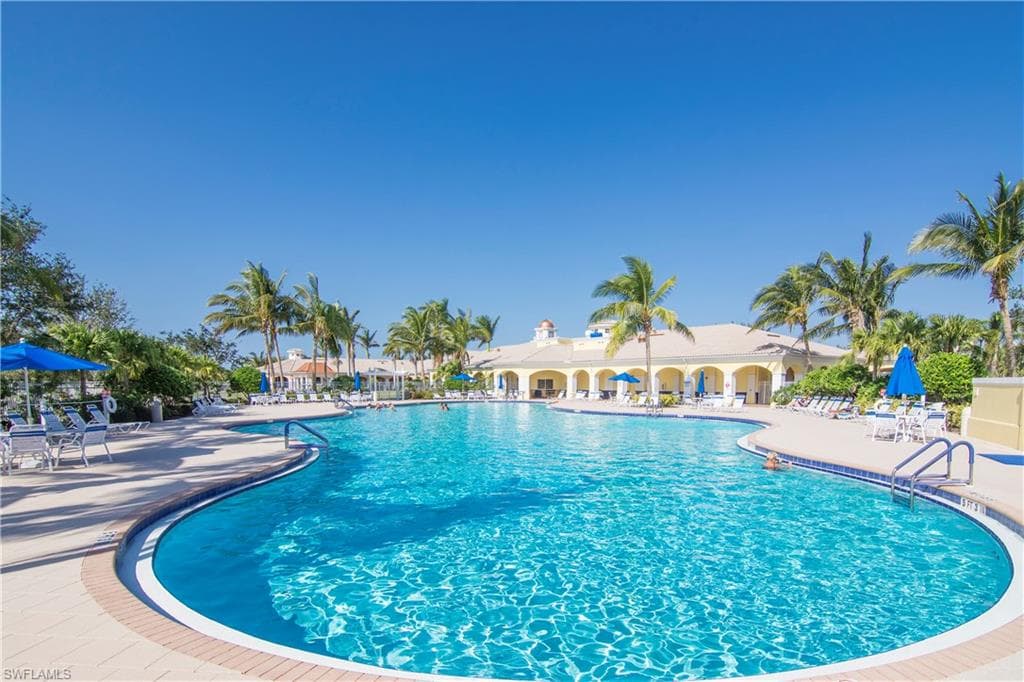 15351 Upwind DR, BONITA SPRINGS FL 34135-32