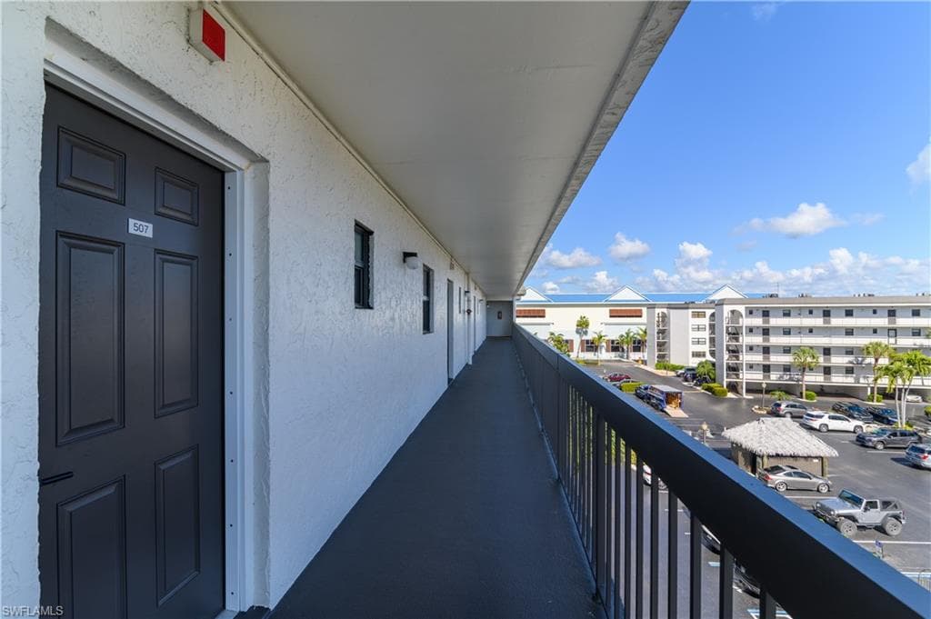 1012 Anglers CV # D507, MARCO ISLAND FL 34145-17