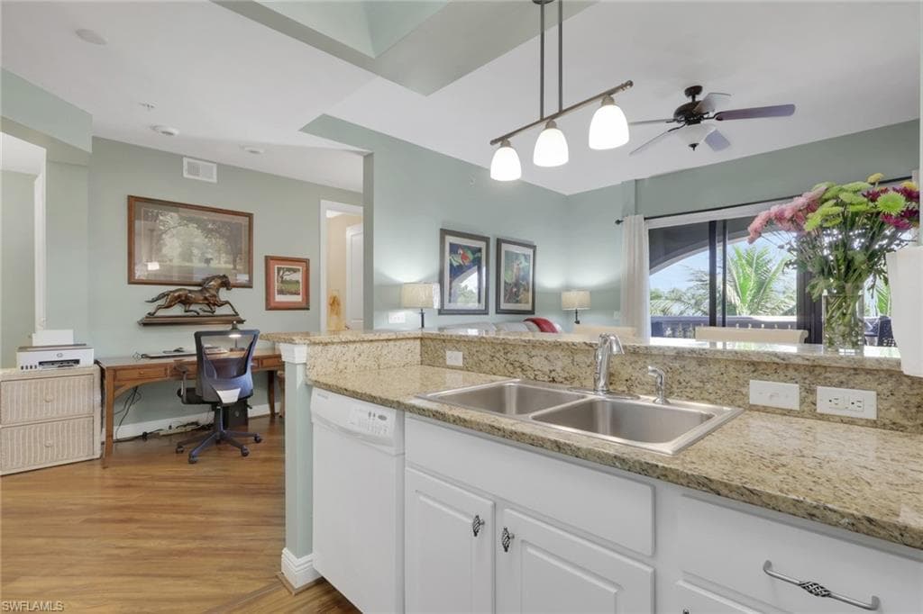 8011 Via Monte Carlo WAY # 2213, ESTERO FL 33928-5