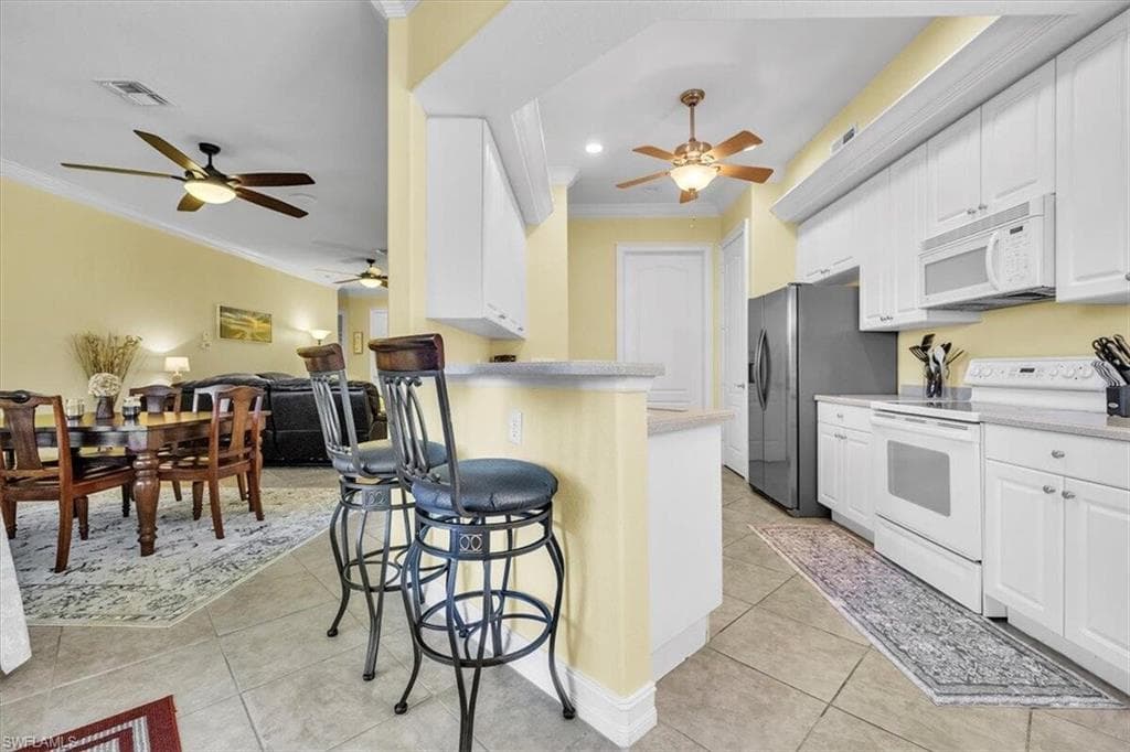 6050 Jonathans Bay CIR # 102, FORT MYERS FL 33908-26