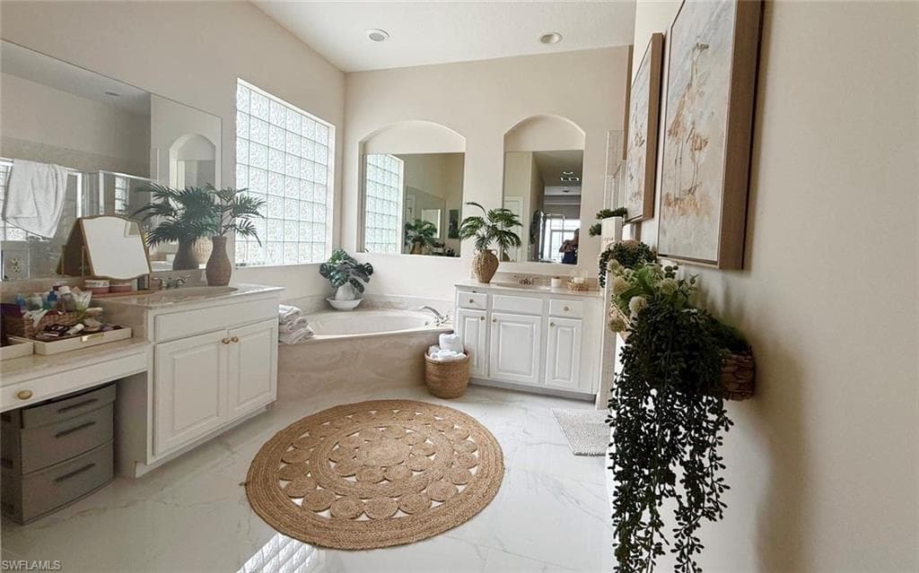 4463 E Riverside DR, FORT MYERS FL 33905-16