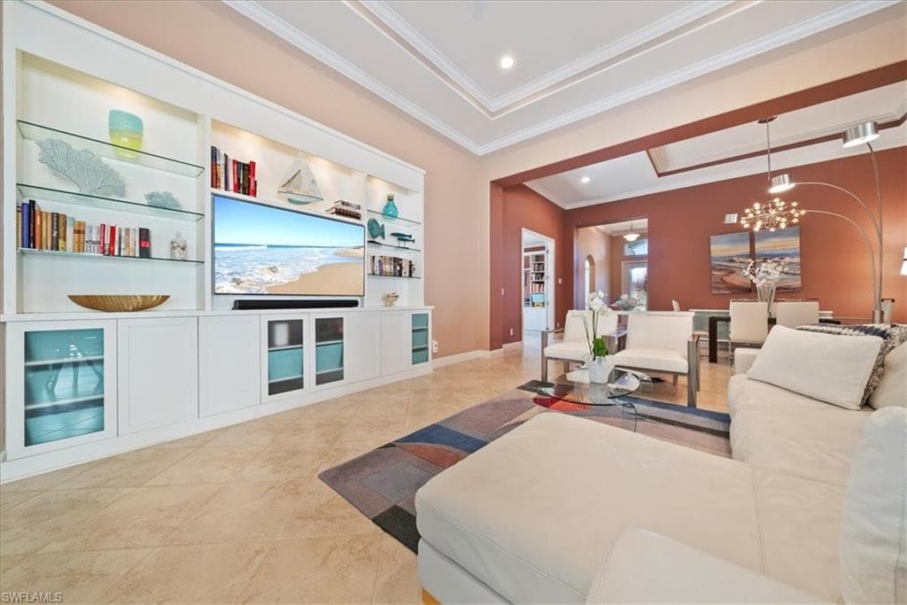 7831 Martino CIR, NAPLES FL 34112-6