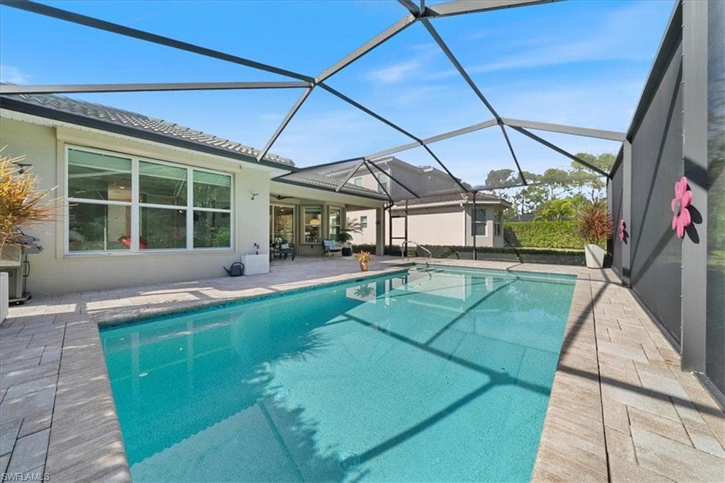 7831 Martino CIR, NAPLES FL 34112-33